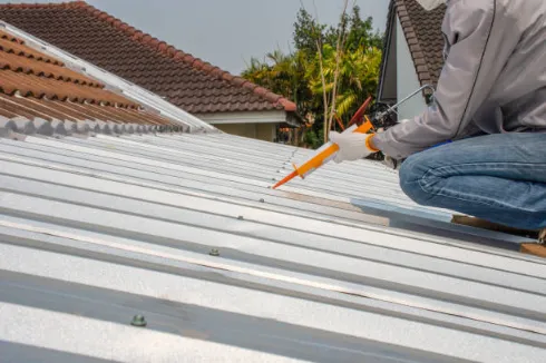 Adhesive for Roof Sealing