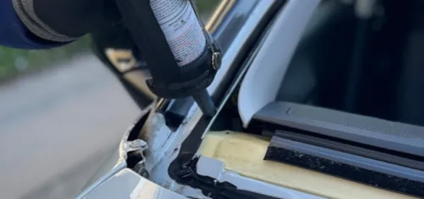 Why Sealant Bubbles Appear and How to Avoid Them